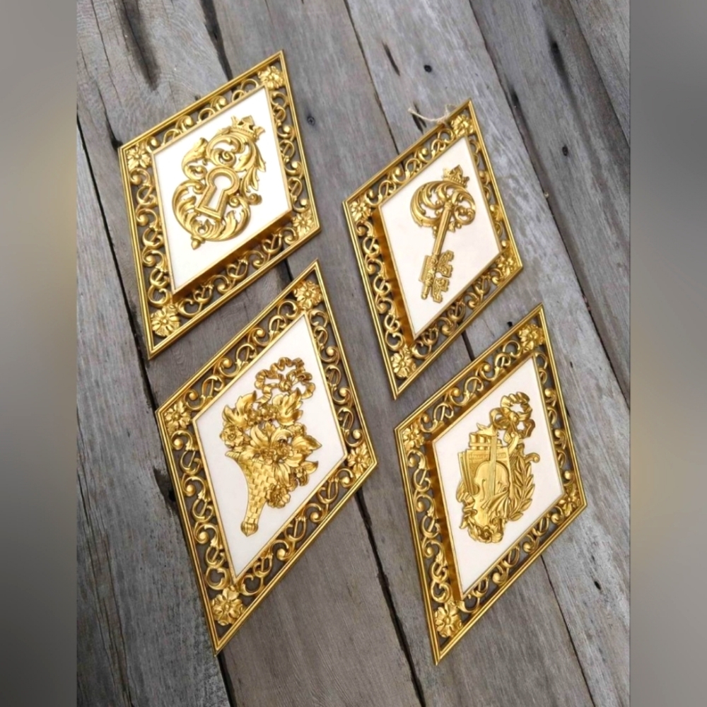 Vintage Hollywood Regency Diamond Shaped Wall Decor set of 4 by Syroco